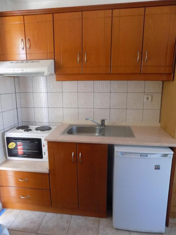 Dialekti Studios Toroni Bagian luar foto