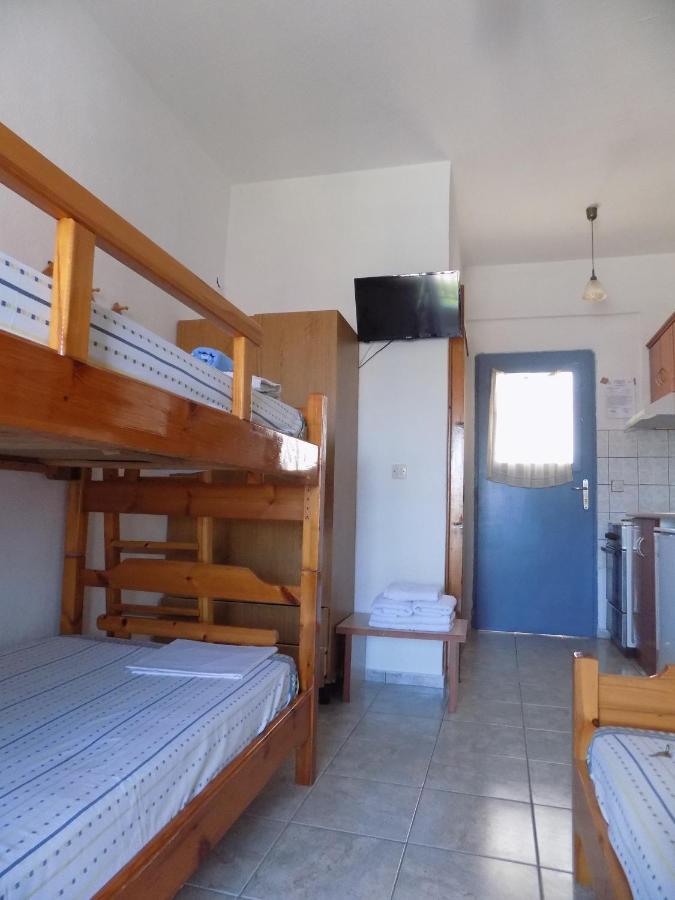 Dialekti Studios Toroni Bagian luar foto