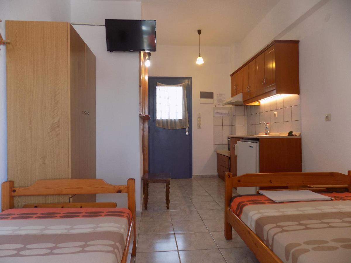 Dialekti Studios Toroni Bagian luar foto